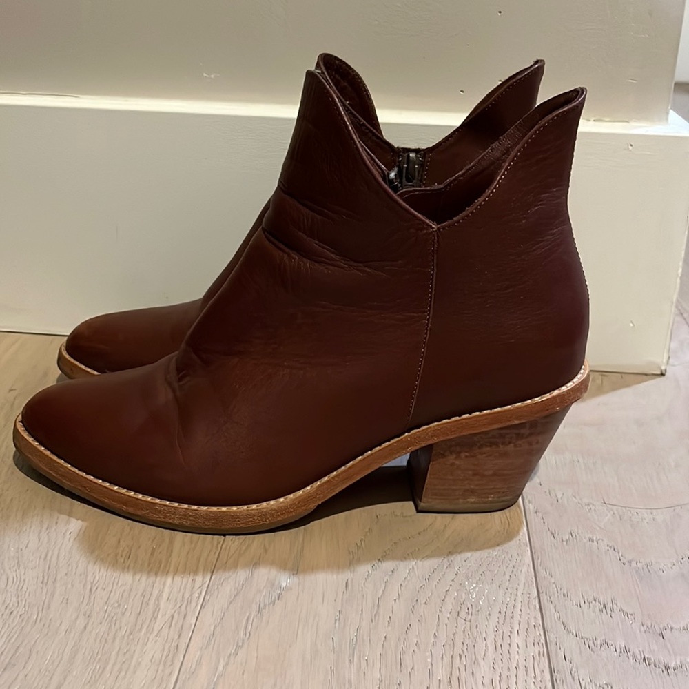 Poppy Barley 2.5 Ankle Boot - RARE COLOUR - Chestnut